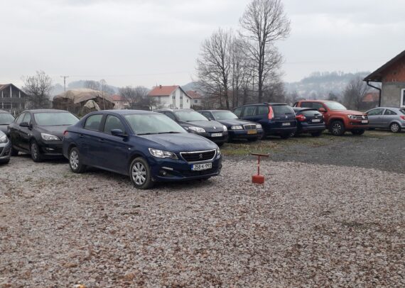 Parking Aerodrom Tuzla